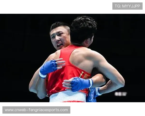 四川选手王小保爆冷击败山东选手王金祥，夺全运会男子80公斤级拳击金牌